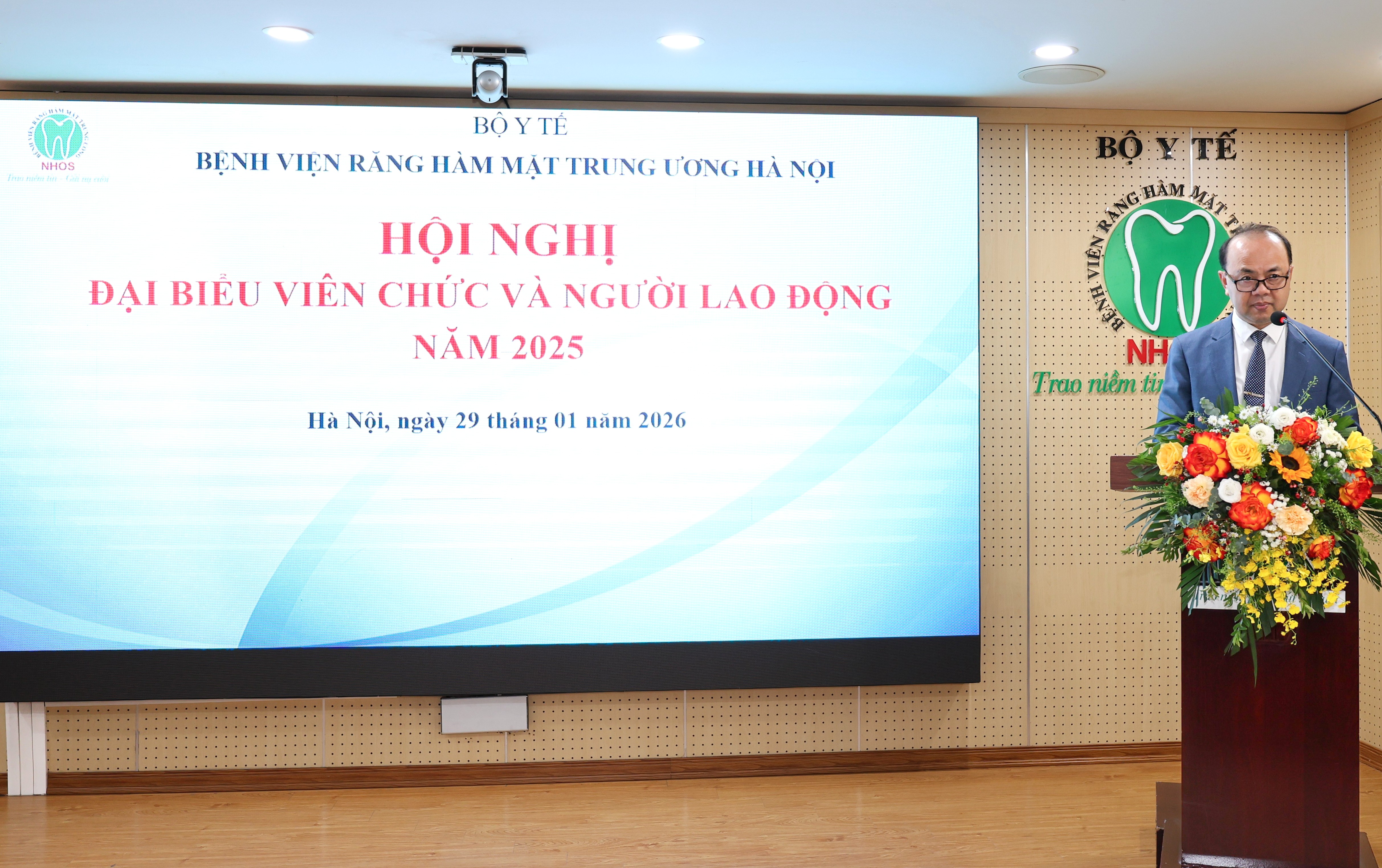 TS. Phạm Thanh Hà, Phó Bí thư Đảng Ủy, Phó giám đốc Bệnh viện phát biểu